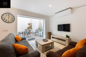 4BR Home in Prime Location Just Off the Promenade by 360 Estates